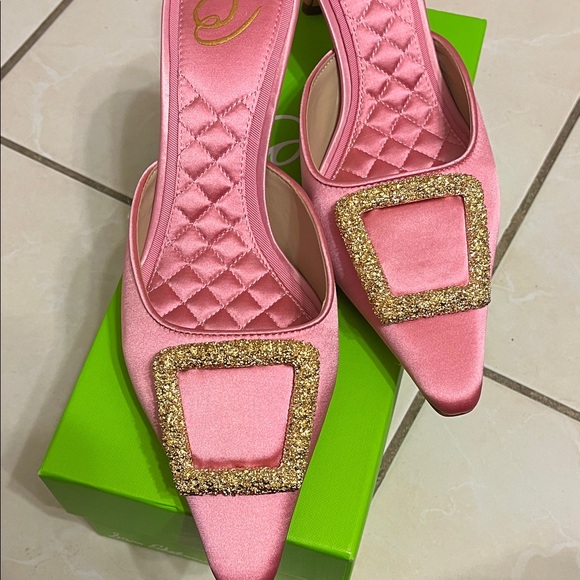 Sam Edelman Pink Satin Mules with Gold Buckle - Picture 3 of 9